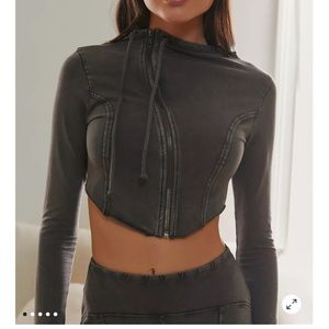 Urban Outfitters Asymmetrical-Zip Cropped
Sweatshirt